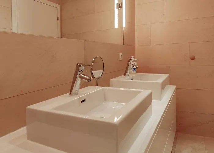 Exclusive Near Ischgl With Area In House 公寓